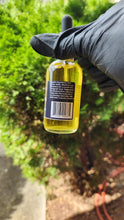 Load image into Gallery viewer, Onion and Garlic Thickening Ayurvedic Hair Oil 2 oz. (60ml)