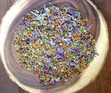 Load image into Gallery viewer, Herbal Loose Leaf Smurf Ville Blend Mix Blend Organic Klip Dagga, Blue Lotus, Damiana, Chamomile, Mugwort
